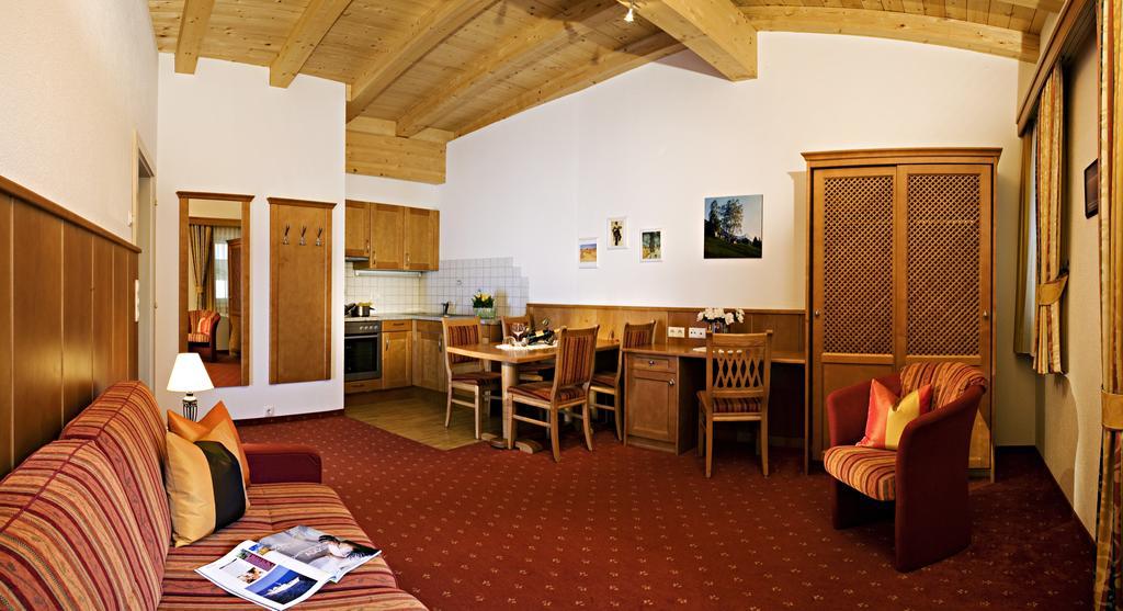 Apart Hotel Garni Strasser Zell am Ziller Luaran gambar