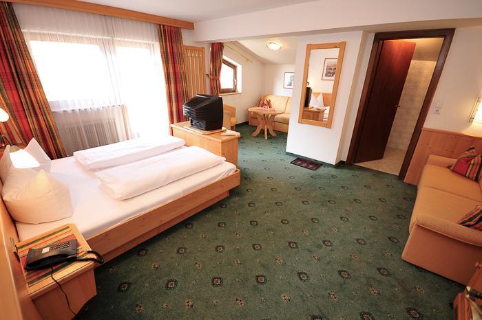 Apart Hotel Garni Strasser Zell am Ziller Bilik gambar