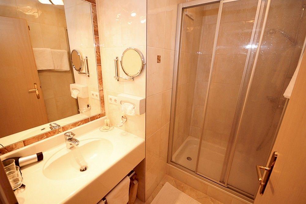 Apart Hotel Garni Strasser Zell am Ziller Luaran gambar