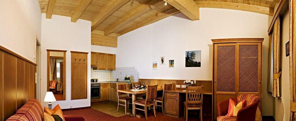 Apart Hotel Garni Strasser Zell am Ziller Luaran gambar