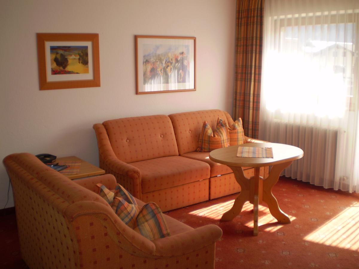 Apart Hotel Garni Strasser Zell am Ziller Luaran gambar