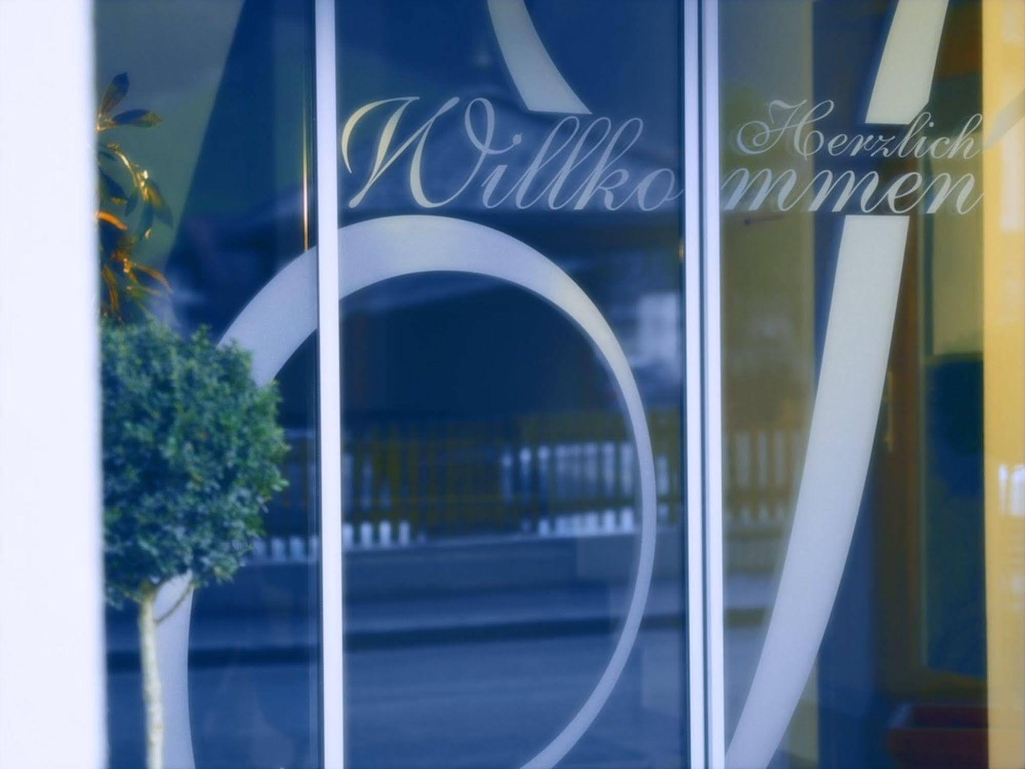 Apart Hotel Garni Strasser Zell am Ziller Luaran gambar
